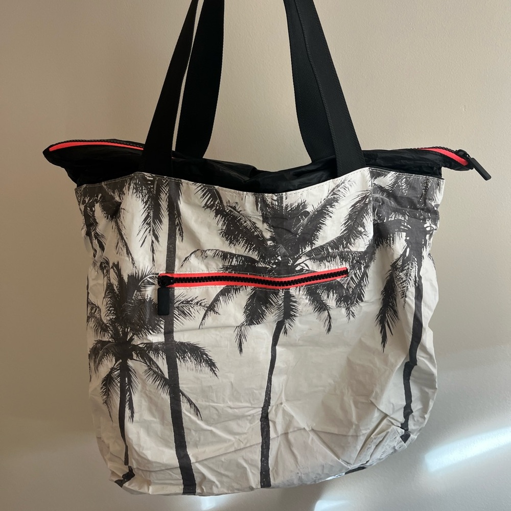 ALOHA Collection Day Tripper